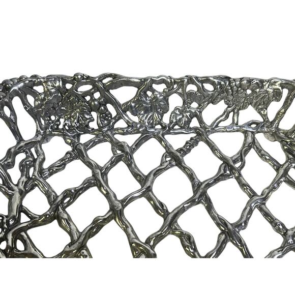 Arthur Court Vintage 1998 Retired 'Grapevine' Lattice Casserole Holder-Exquisite - Picture 8 of 10
